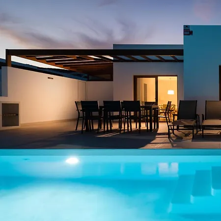 Deva - Vipvipvillas * Playa Blanca (Lanzarote)