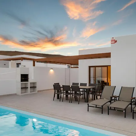 Deva - Vipvipvillas Villa Playa Blanca